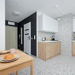 Apartamento Bronowicka Comfort By Bookinghost *